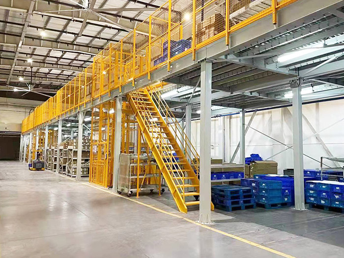 鄭州倉(cāng)庫(kù)鋼平臺(tái)項(xiàng)目通過(guò)驗(yàn)收投入使用！